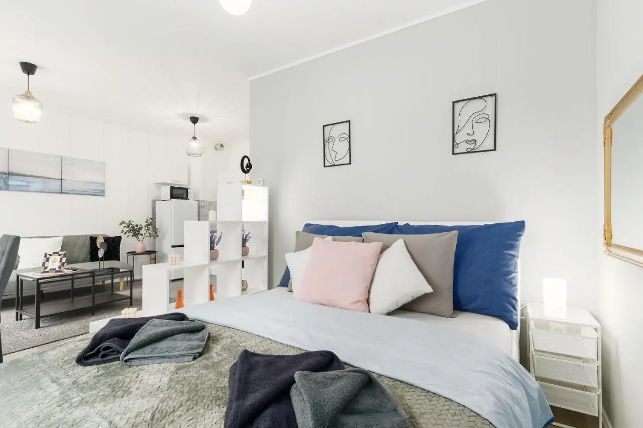 Sweet & Spicy - Brand New Apartment With Balcony Boedapest